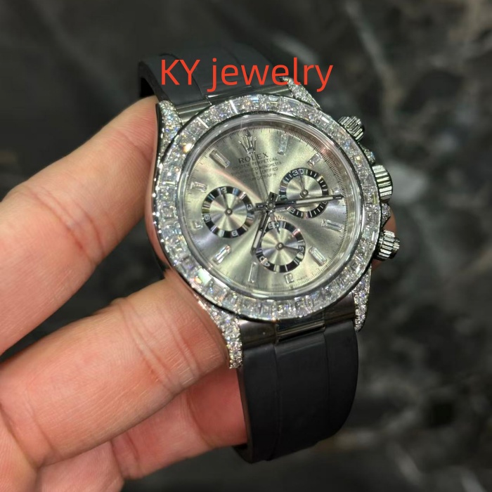 VVS Lab D color Rolex M126539-0002