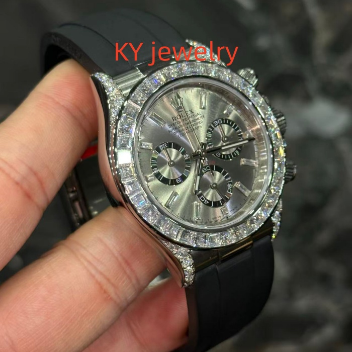 VVS Lab D color Rolex M126539-0002