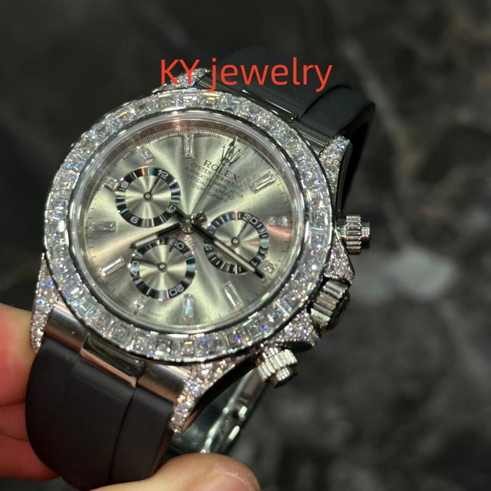 VVS Lab D color Rolex M126539-0002
