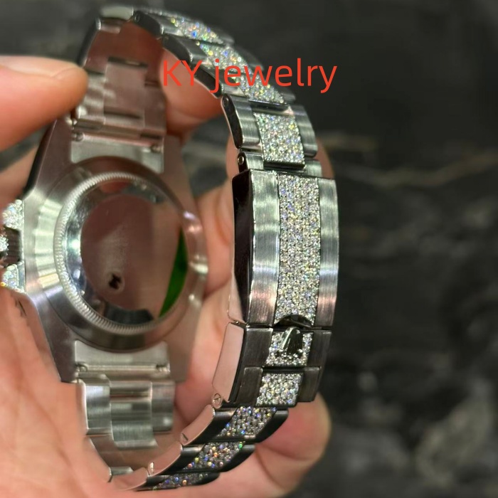 VVS Lab D color Rolex M126679SABR-0002