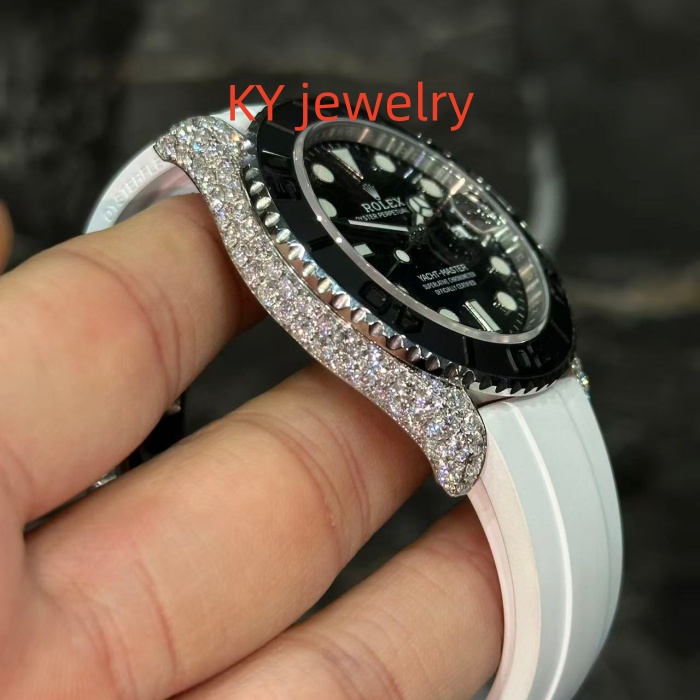 VVS Lab D color Rolex M126679SABR-0002