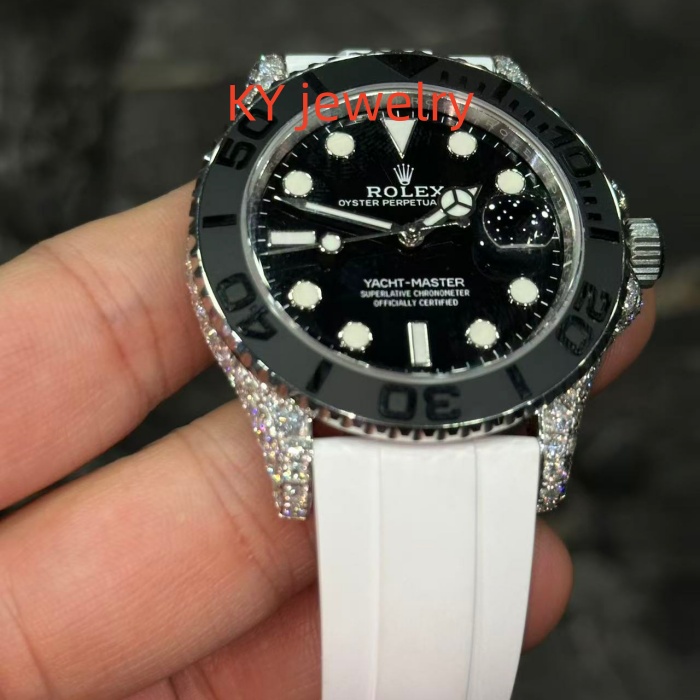 VVS Lab D color Rolex M126679SABR-0002