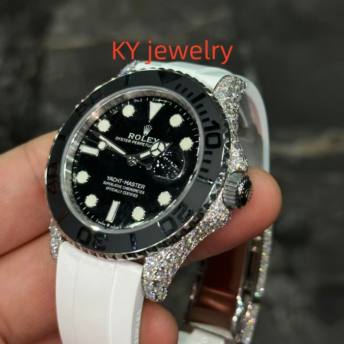 VVS Lab D color Rolex M126679SABR-0002
