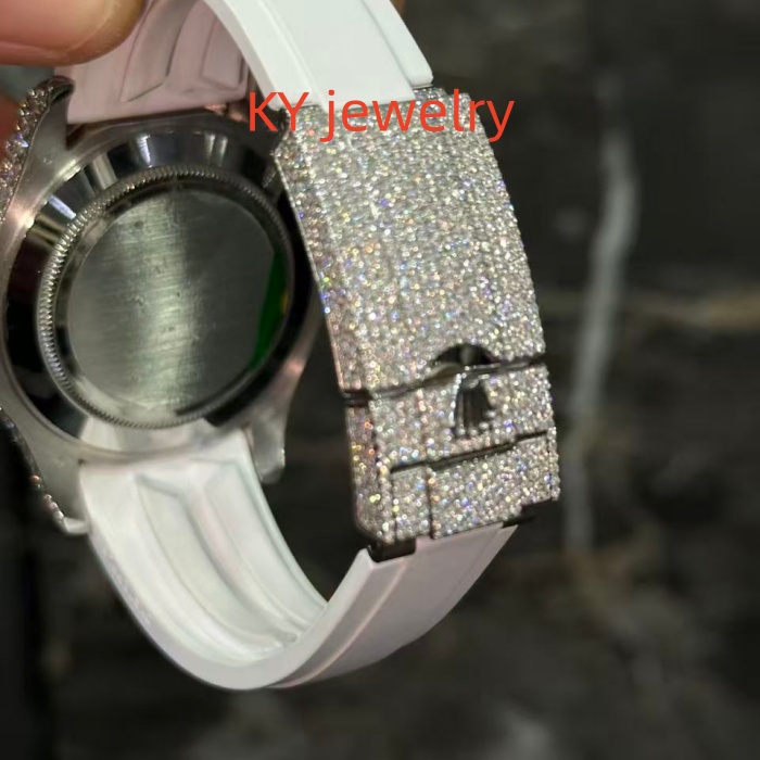 VVS Lab D color Rolex M126679SABR-0002