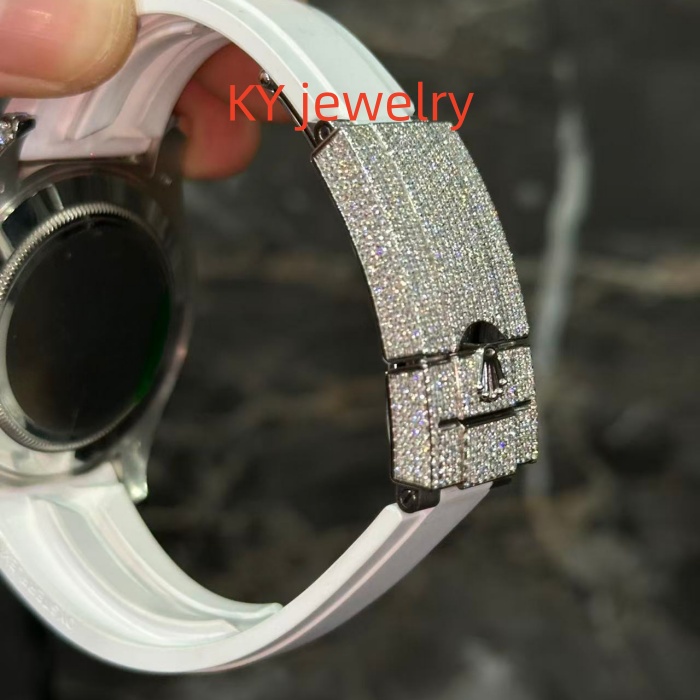 VVS Lab D color Rolex M126679SABR-0002