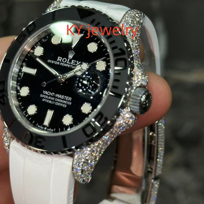 VVS Lab D color Rolex M126679SABR-0002